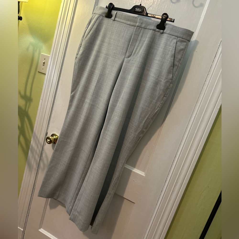 NWOT Banana Republic BR light grey Logan work pants size 18